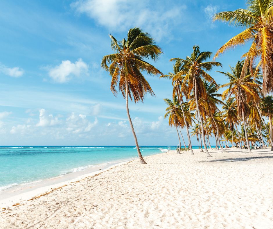 playas de arena blanca en el Caribe con Cruceros Interline